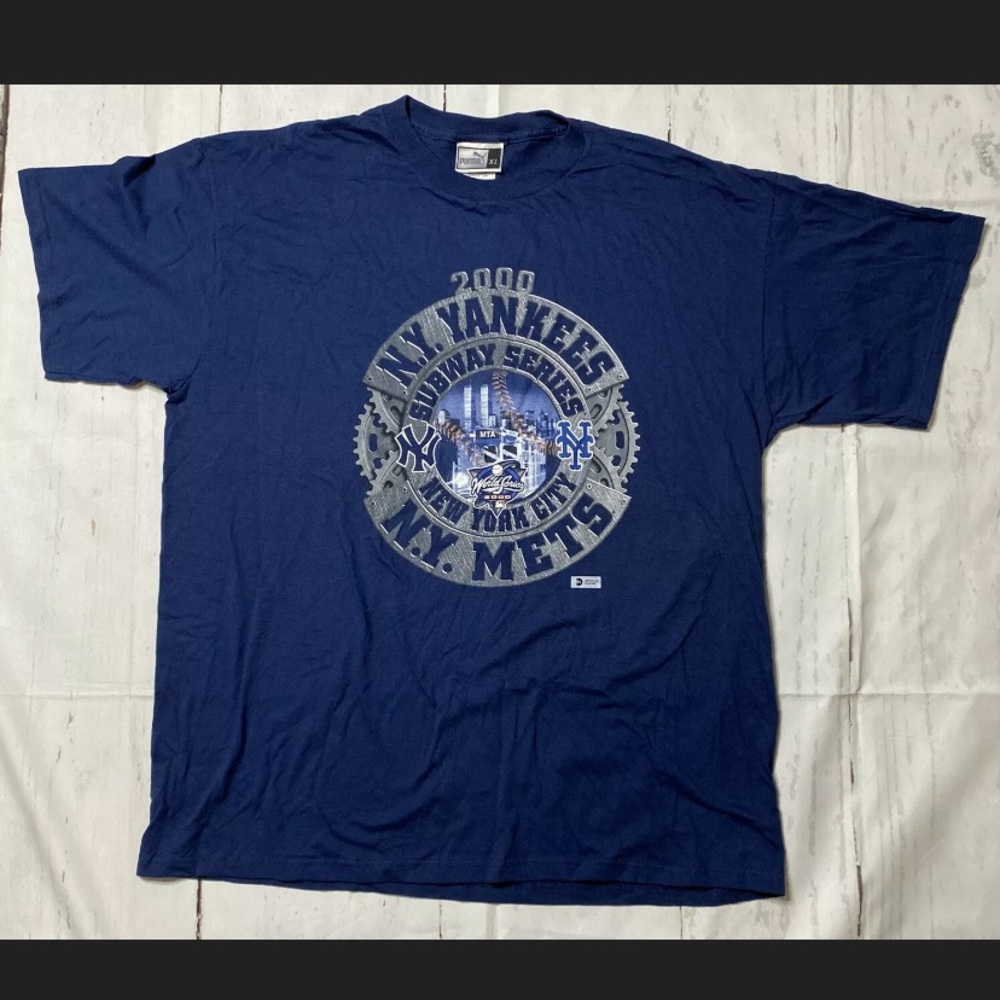 Vintage N.Y. Yankees Mets 2000 World Series Tee